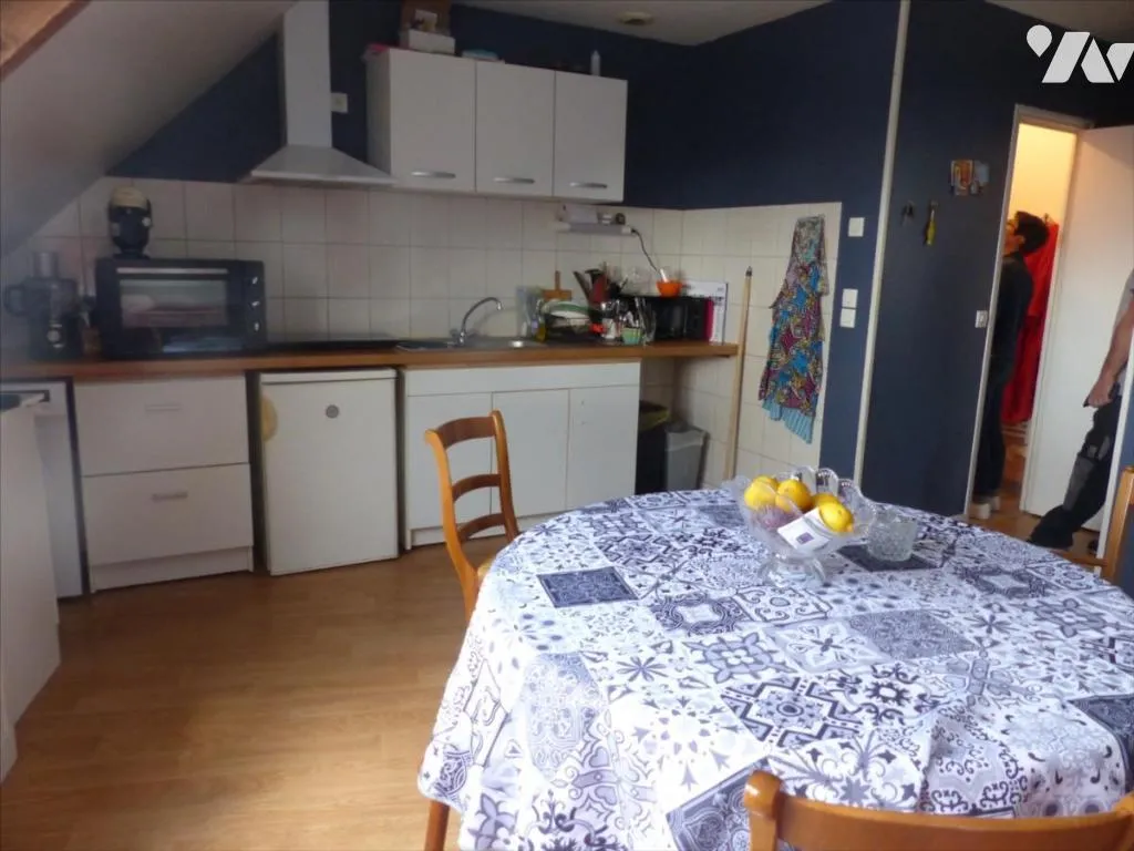 Immeuble 76 m² - Photo 1