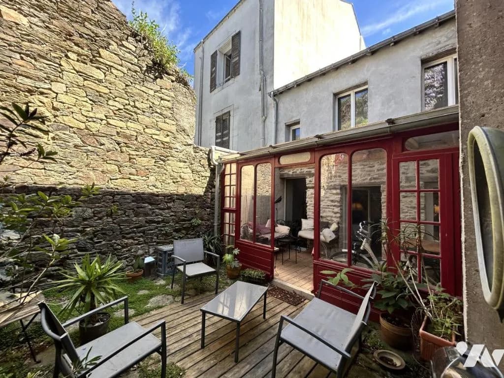 Immeuble 240 m² - Photo 1