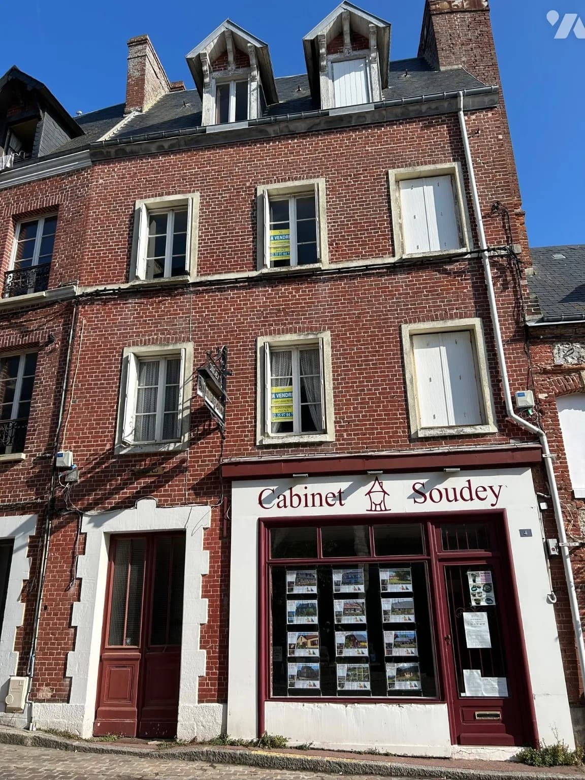 Immeuble 165 m² - Photo 1
