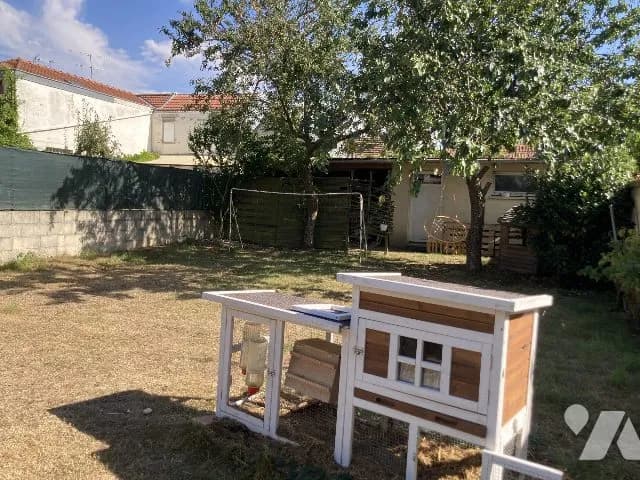 Immeuble 137 m² - Photo 1
