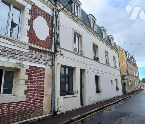 Immeuble 136 m² - Photo 1