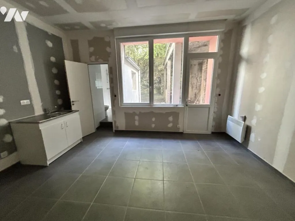 Immeuble 195 m² - Photo 1
