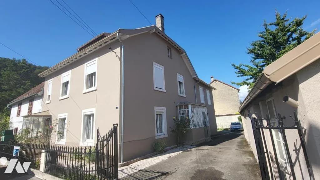 Immeuble 210 m² - Photo 1