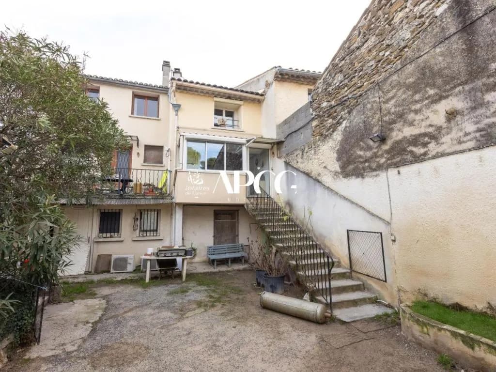 Immeuble de rapport 10 pièces 280 m² - Photo 1