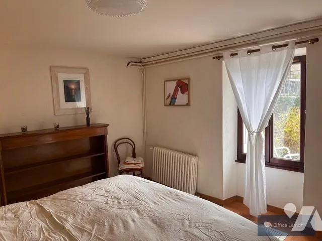 Immeuble 141 m² - Photo 1