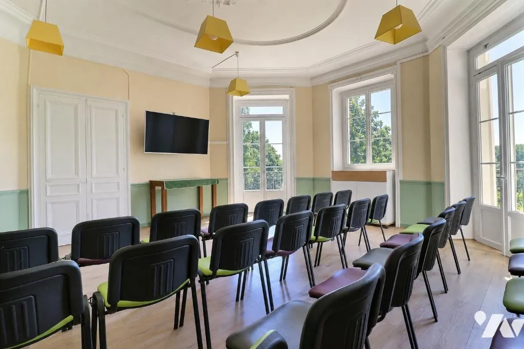 Immeuble 1118 m² - Photo 1
