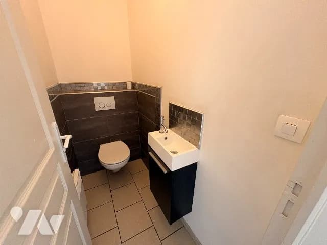 Immeuble 120 m² - Photo 1