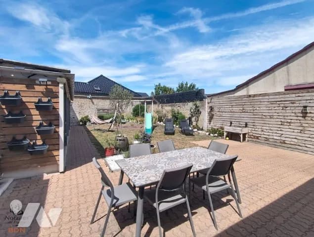 Immeuble 182 m² - Photo 1