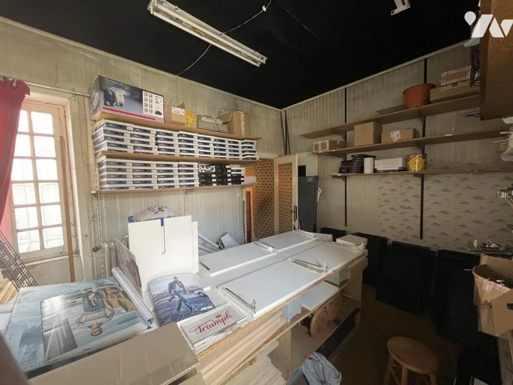 Immeuble 198 m² - Photo 1