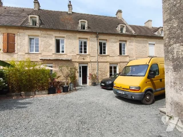 Immeuble de rapport 7 pièces 147 m² - Photo 1