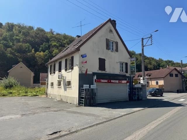 Immeuble 183 m² - Photo 1