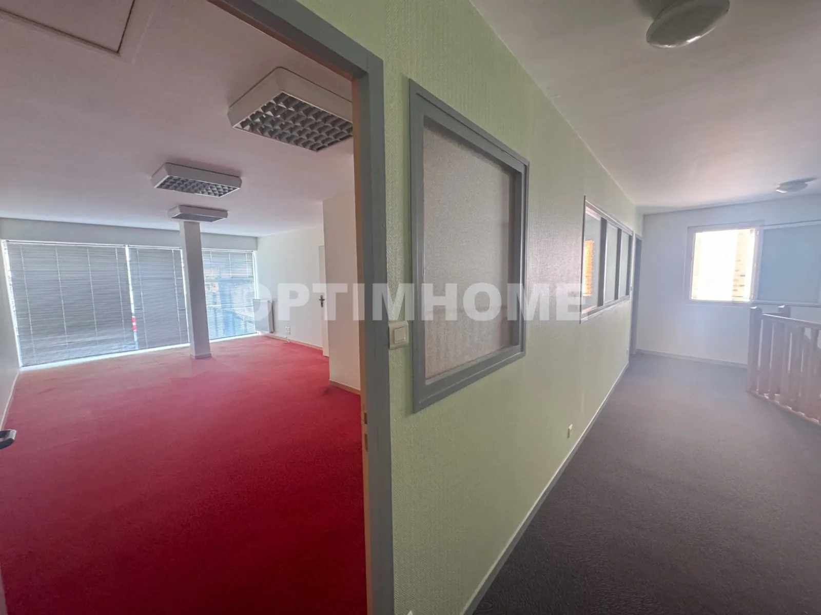 Opportunité d'investissement Coeur de ville — Immeuble divisible en 2 appartements avec parkings privatifs CHOLET (49) - Photo 1