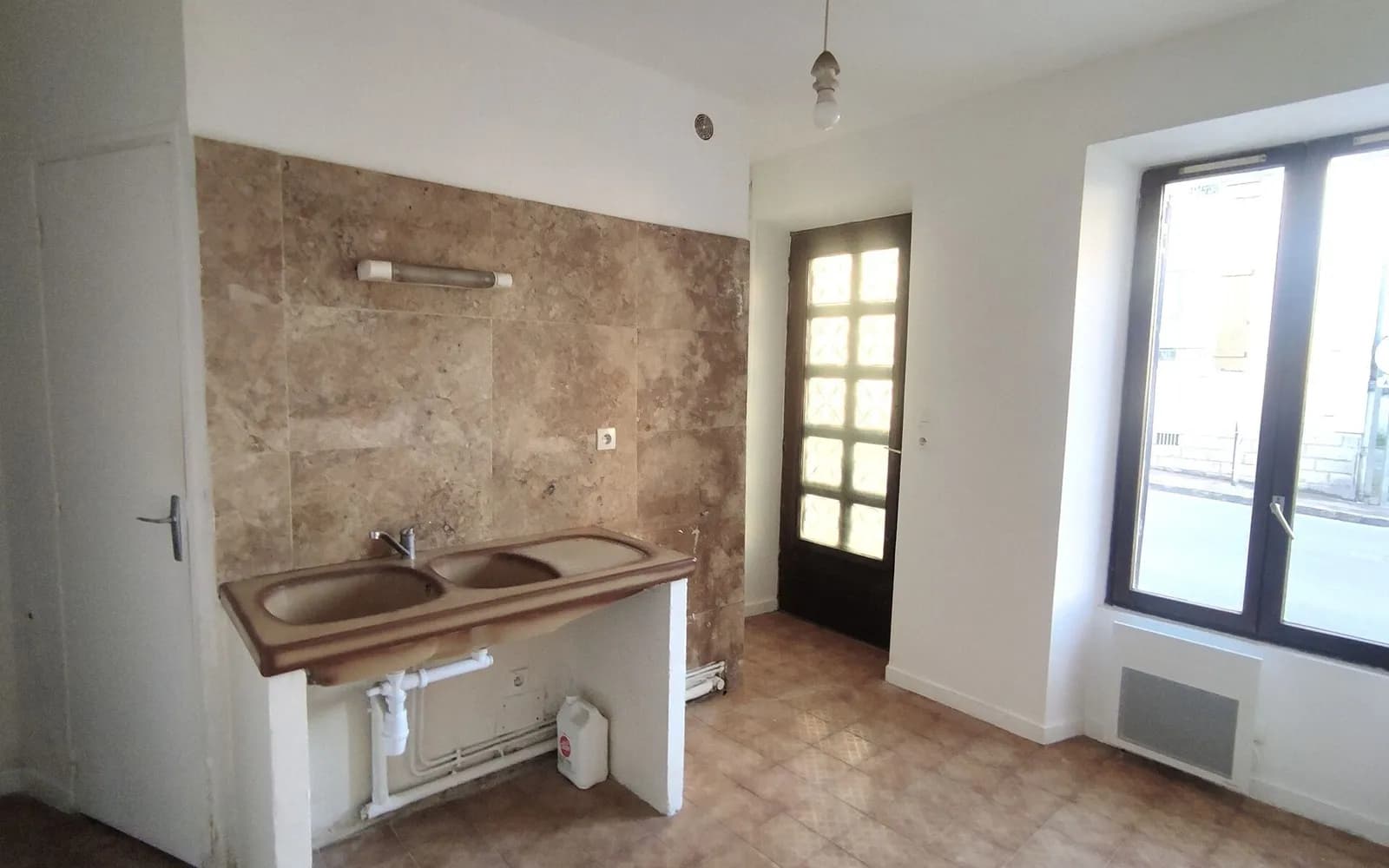 Immeuble de rapport 13 pièces 283 m² - Photo 1