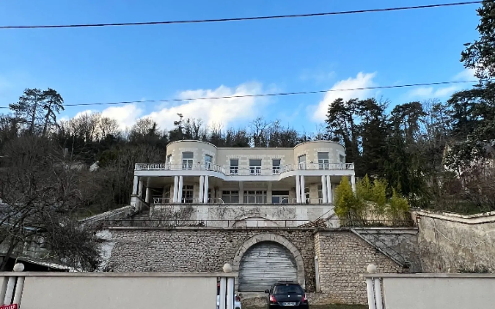 Immeuble de rapport 1 pièce 499 m² - Photo 1