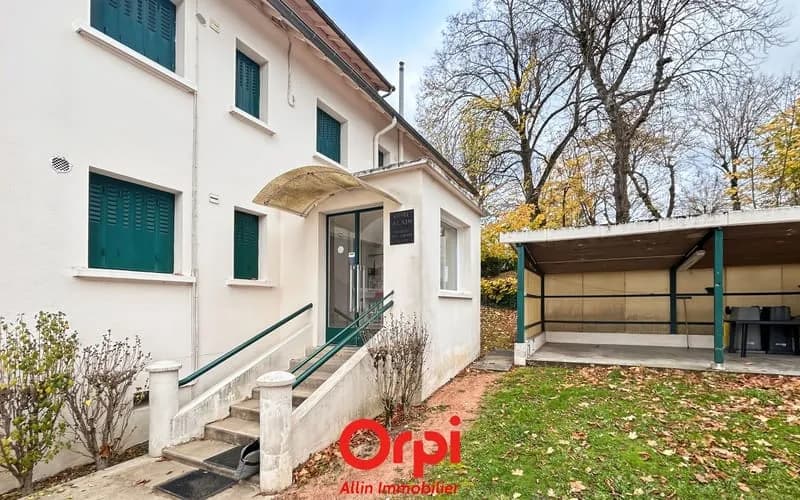 Immeuble de rapport 23 pièces 392 m² - Photo 1