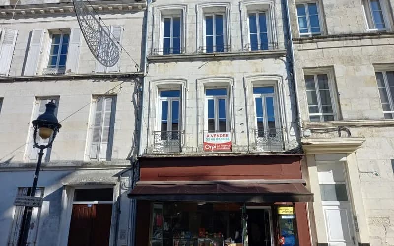 Immeuble 4 pièces 170 m² - Photo 1