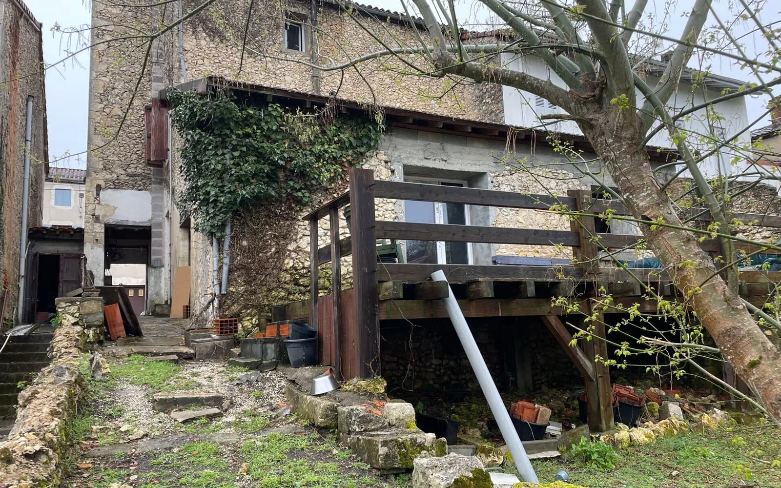 Immeuble de rapport 9 pièces 170 m² - Photo 1