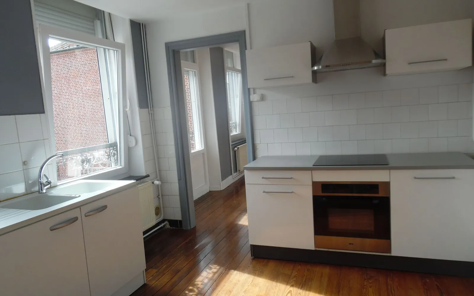 Immeuble de rapport 2 pièces 216 m² - Photo 1