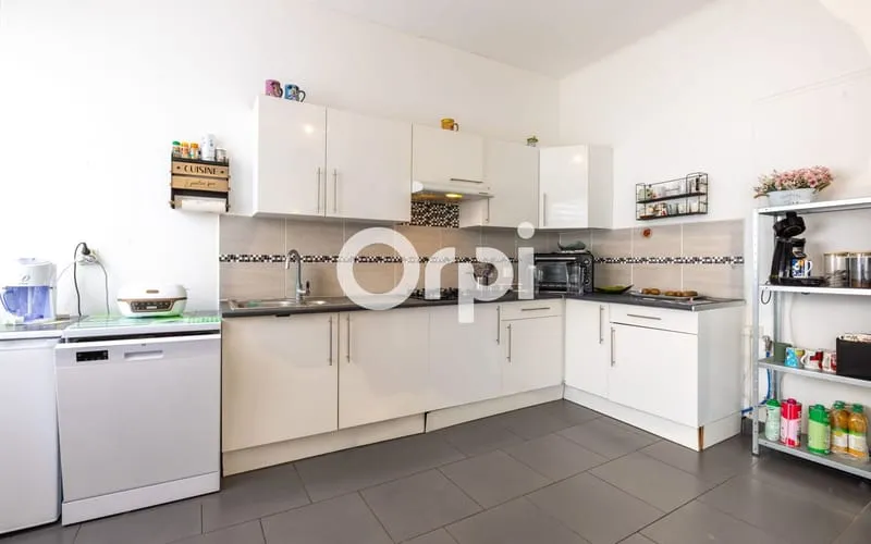 Immeuble de rapport 8 pièces 194 m² - Photo 1