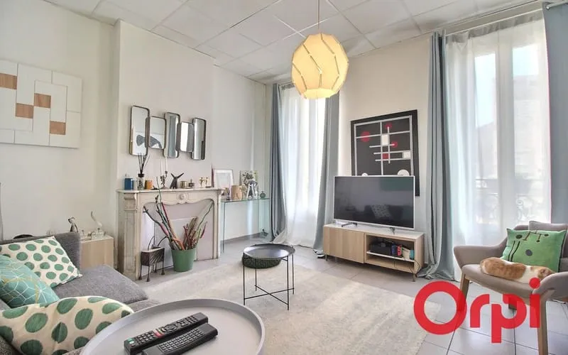 Immeuble 7 pièces 145 m² - Photo 1