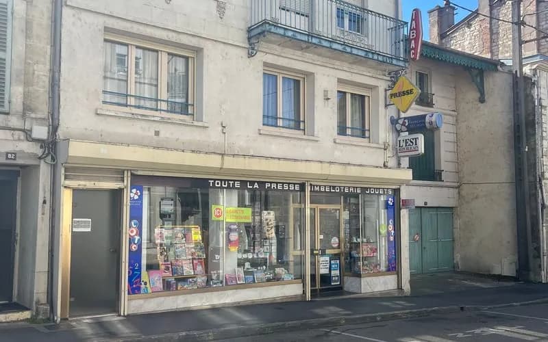Immeuble de rapport 10 pièces 343 m² - Photo 1