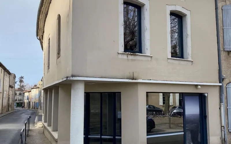 Immeuble 1 pièce 150 m² - Photo 1