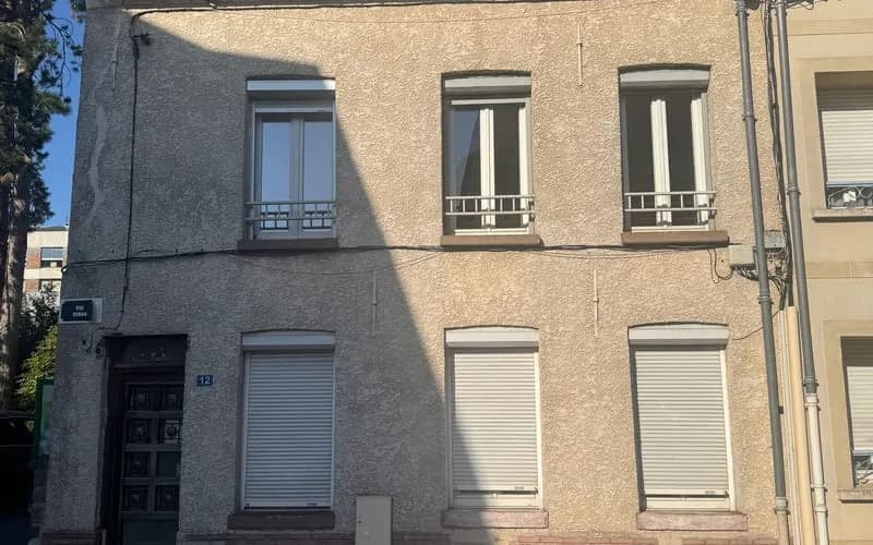 Immeuble de rapport 3 pièces 93 m² - Photo 1