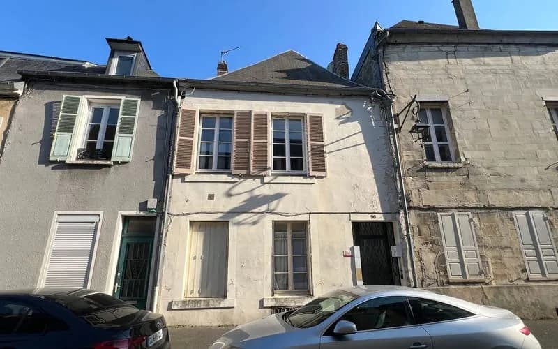 Immeuble 3 pièces 220 m² - Photo 1