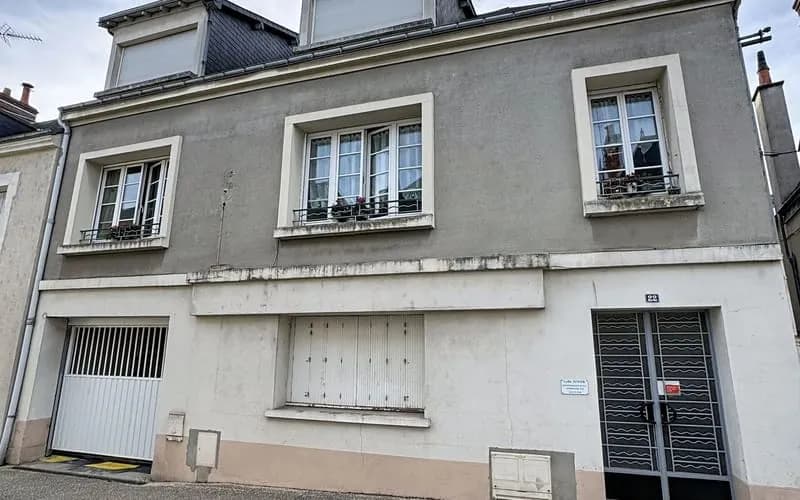 Immeuble de rapport 6 pièces 346 m² - Photo 1