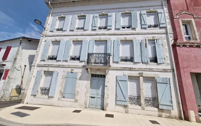 Immeuble de rapport 11 pièces 324 m² - Photo 1