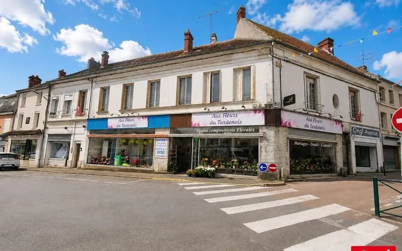 Immeuble de rapport 4 pièces 544 m² - Photo 1