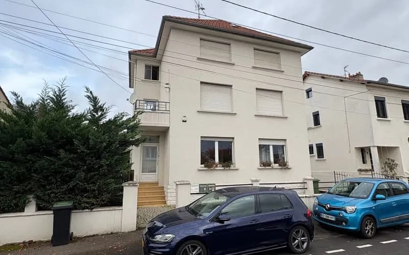 Immeuble de rapport 2 pièces 200 m² - Photo 1