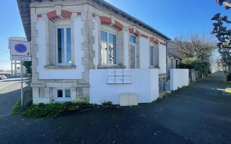Immeuble de rapport 10 pièces 156 m² - Photo 1