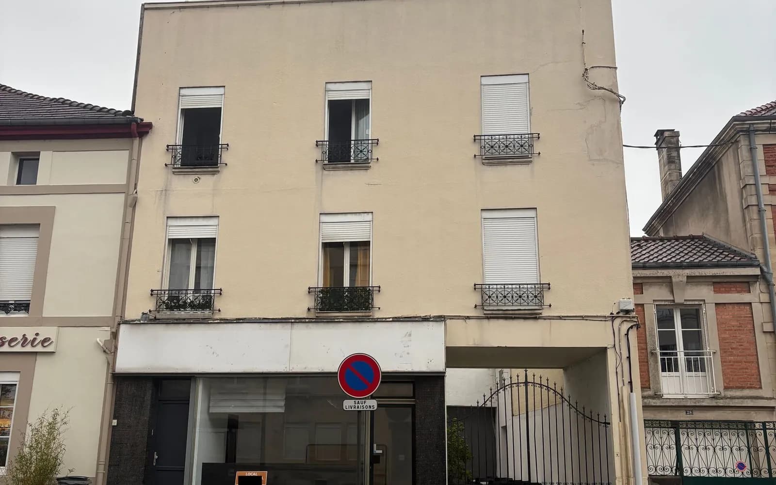 Immeuble de rapport 4 pièces 80 m² - Photo 1