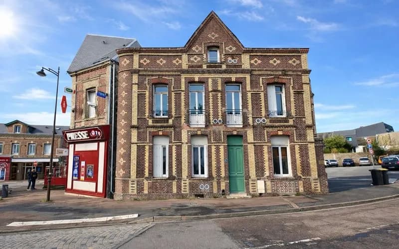Immeuble de rapport 8 pièces 180 m² - Photo 1