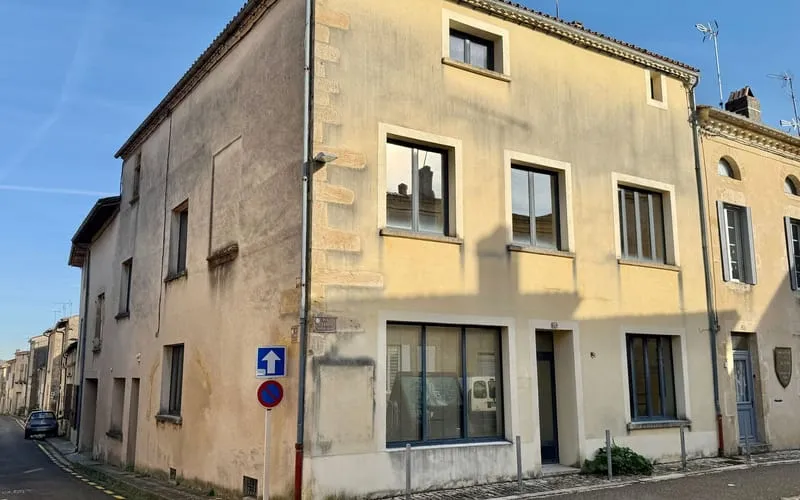 Immeuble de rapport 6 pièces 204 m² - Photo 1