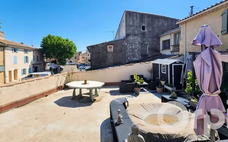 Immeuble de rapport 2 pièces 246 m² - Photo 1