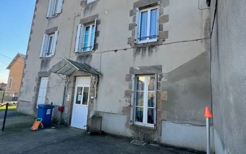 Immeuble de rapport 3 pièces 220 m² - Photo 1