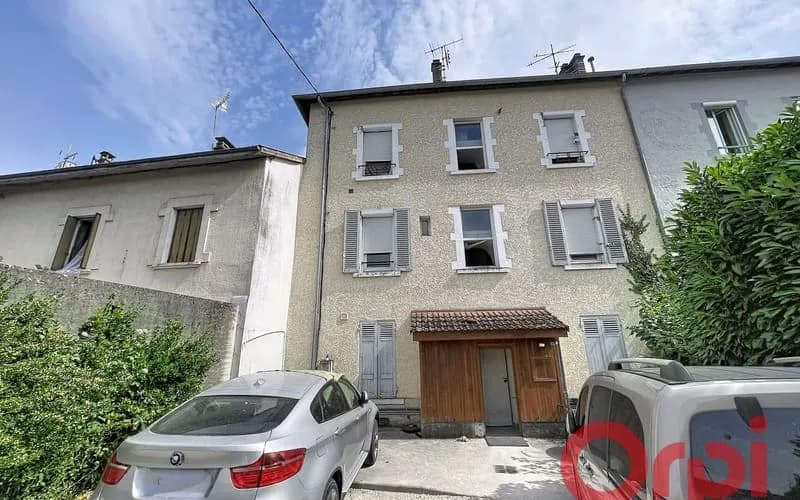Immeuble de rapport 14 pièces 233 m² - Photo 1