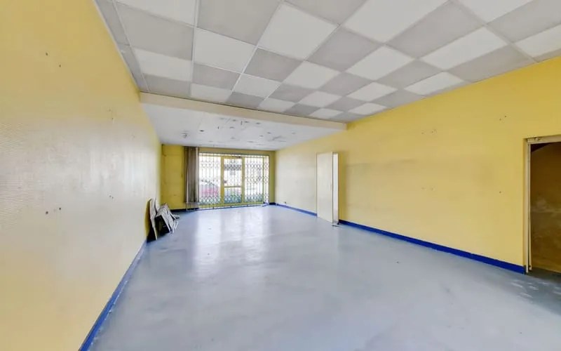 Immeuble 2 pièces 111 m² - Photo 1