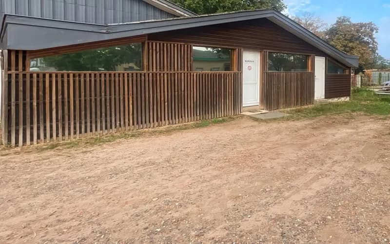 Immeuble 1 pièce 600 m² - Photo 1
