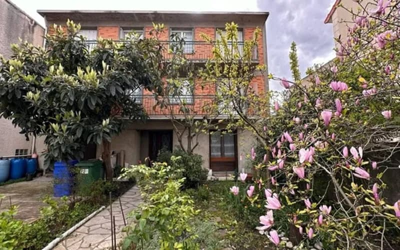 Immeuble de rapport 12 pièces 235 m² - Photo 1