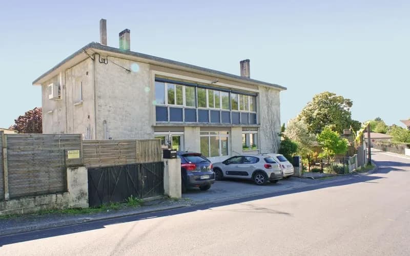 Immeuble de rapport 6 pièces 266 m² - Photo 1