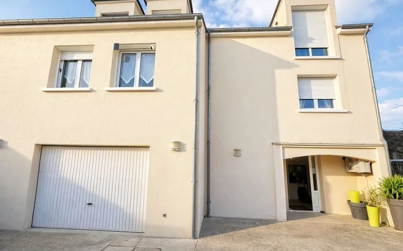 Immeuble de rapport 8 pièces 184 m² - Photo 1