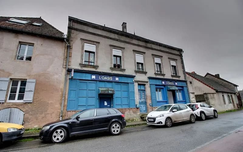Immeuble de rapport 2 pièces 153 m² - Photo 1