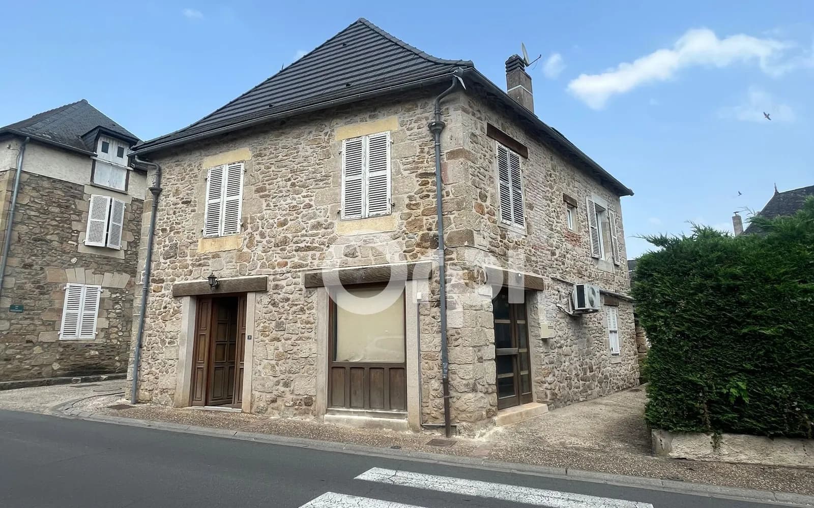 Immeuble de rapport 4 pièces 150 m² - Photo 1