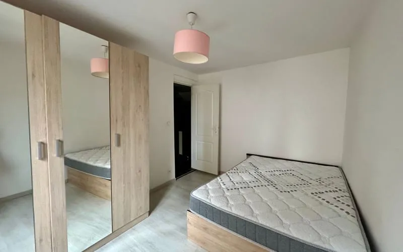 Immeuble de rapport 2 pièces 242 m² - Photo 1