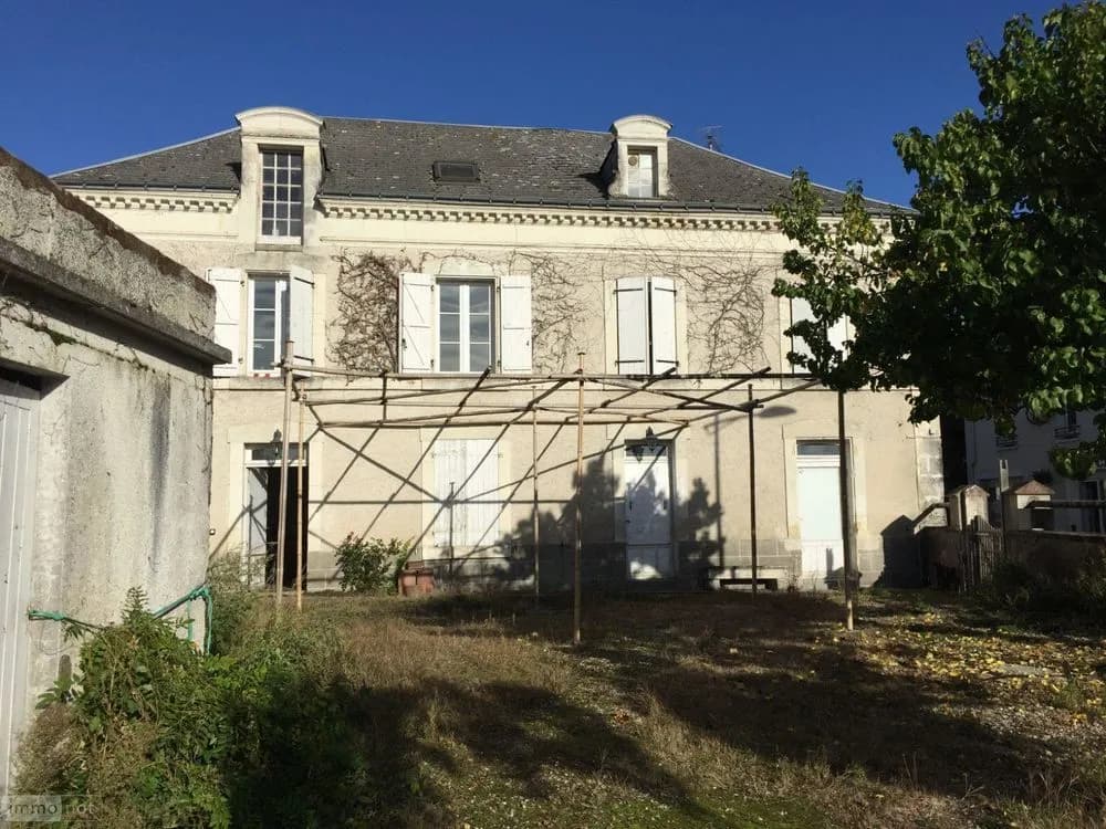 Immeuble de rapport 8 pièces 220 m² - Photo 1