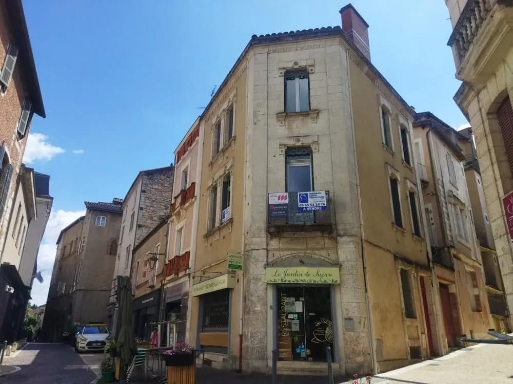 Cahors centre. Immeuble de rapport - Photo 1