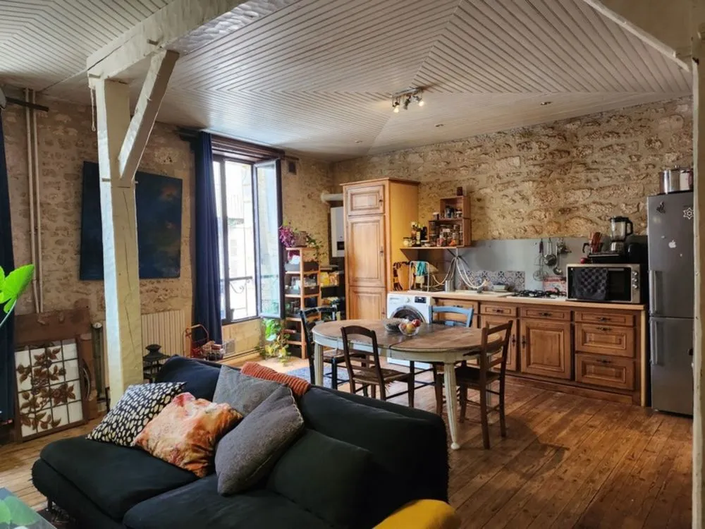 Immeuble de rapport, centre ville de Montignac-Lascaux - Photo 1